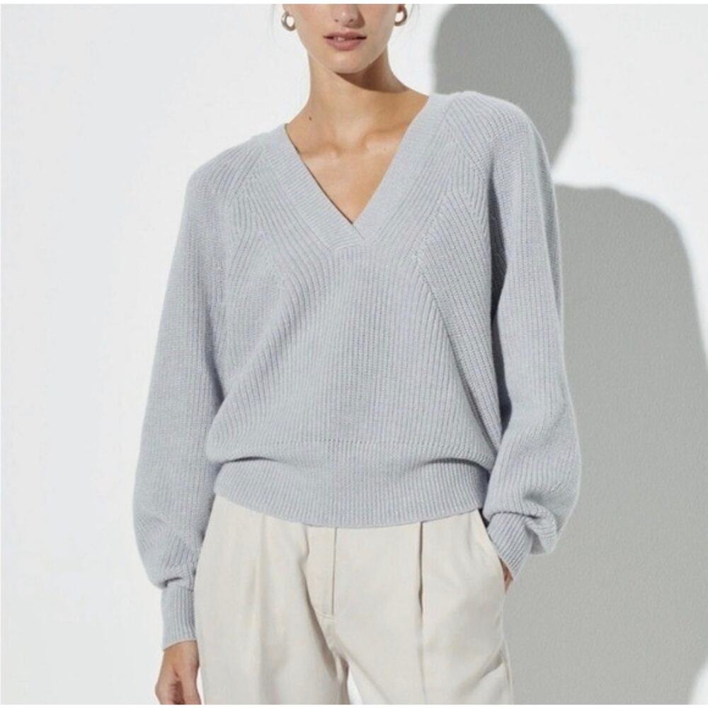 The Reset R Label Light Grey Ribbed Must Have V Neck Puff Sleeve Sweater Small